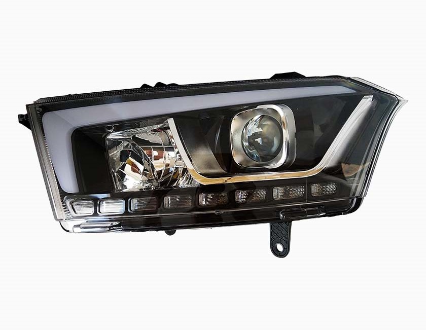 چراغ جلو دنا پلاس چپ مدرن